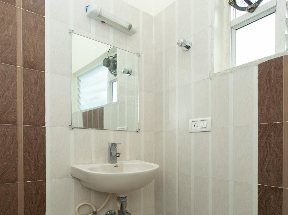 Oyo 10378 Hotel Hibiscus Mayflower Μπανγκαλόρ Εξωτερικό φωτογραφία