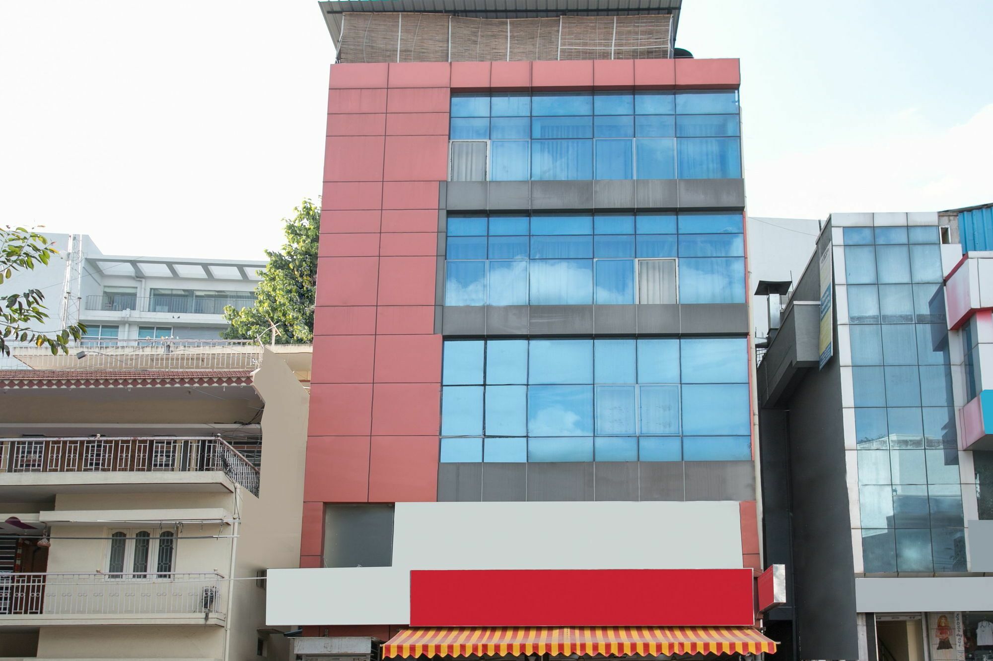 Oyo 10378 Hotel Hibiscus Mayflower Μπανγκαλόρ Εξωτερικό φωτογραφία